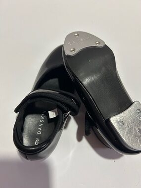 Danskin kids Black Patent Tap Shoes with Metal Taps